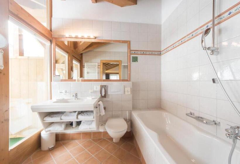 سوییت جونیور, Waldpark Hotel Garni