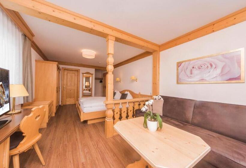 سوییت جونیور, Waldpark Hotel Garni