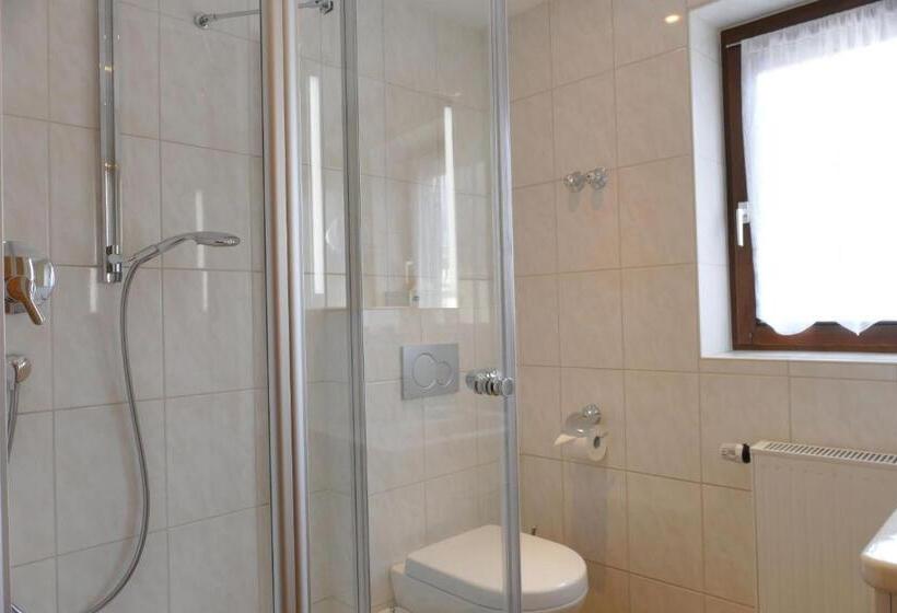 Номер Стандарт Трехместный, Altstadt Hotel Zum Hechten