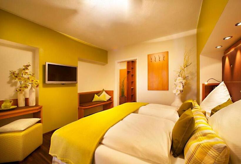 Номер Стандарт, Altstadt Hotel Zum Hechten