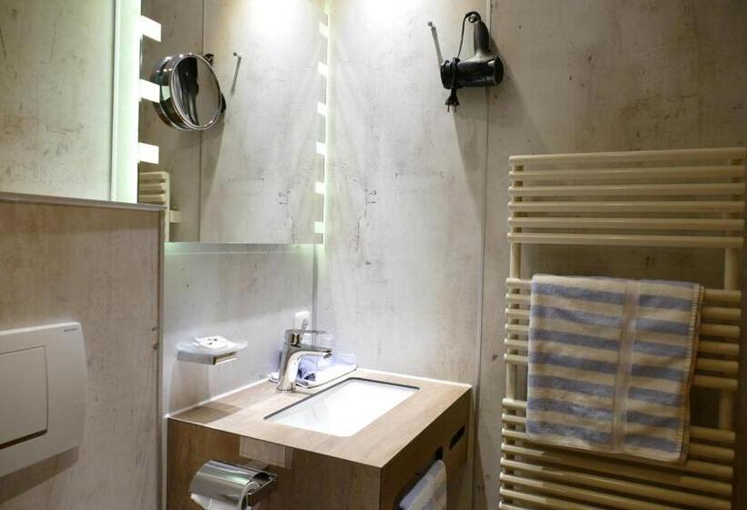 Номер Стандарт Индивидуальный, Altstadt Hotel Zum Hechten