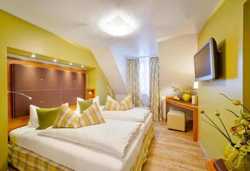 Номер Стандарт, Altstadt Hotel Zum Hechten
