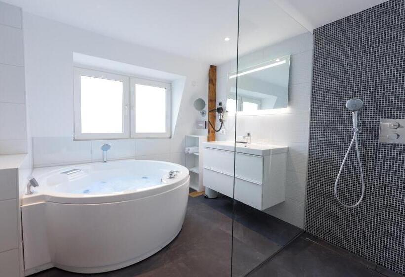 Номен Superior с Гидромассажем, Boutique Hotel Scheepers