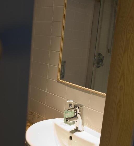 اتاق استاندارد یک نفره, Grasshoppers Hotel Glasgow