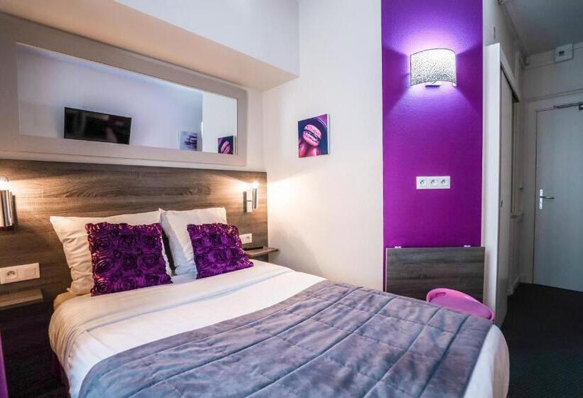 اتاق استاندارد یک نفره, Hôtel De La T.a