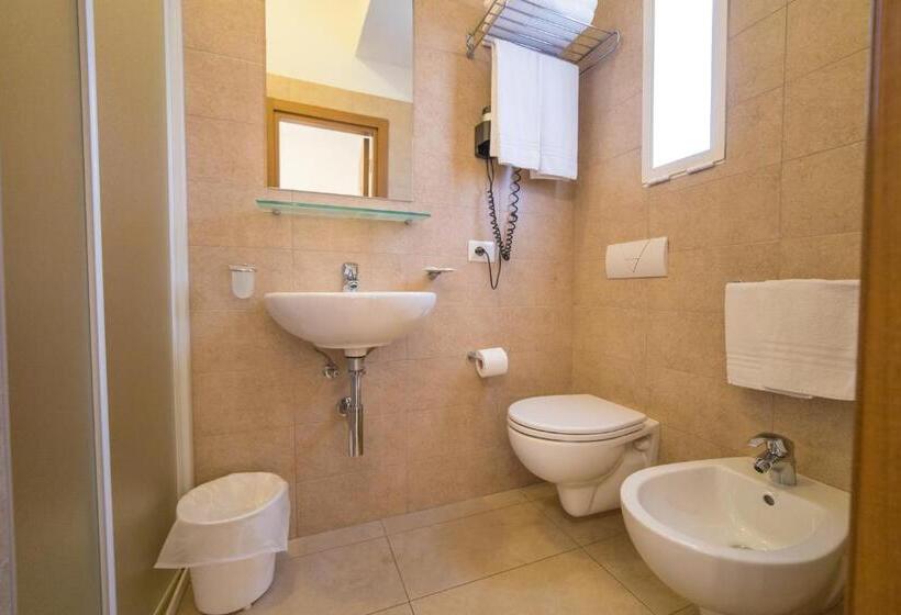 חדר סטנדרט, Mediterraneo Hotel & Suites