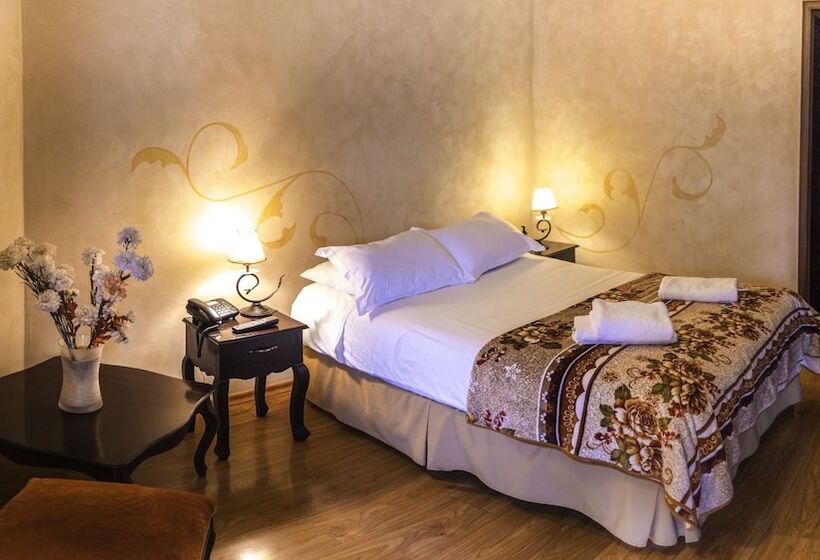 اتاق سوپریور, Golden Rest Latacunga