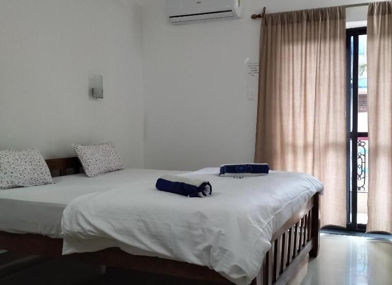 标准间带阳台, Maria Guest House