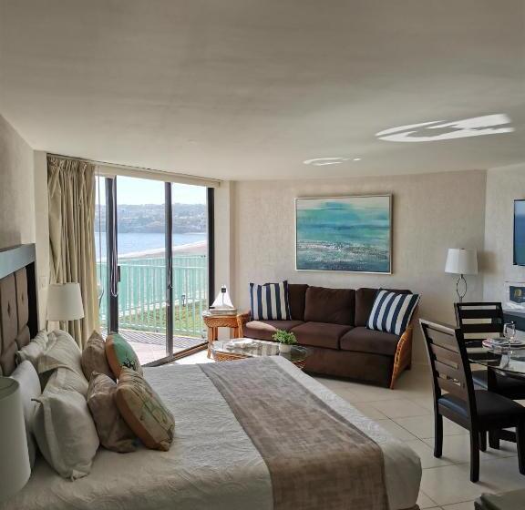 استودیوی لوکس, Condominios San Carlos