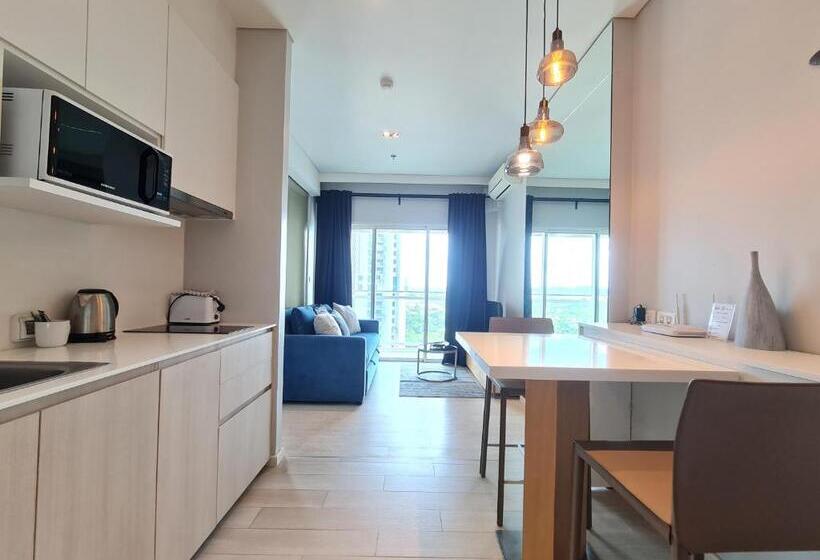 اتاق سه نفره دلوکس با چشم‌انداز دریا, Veranda Residence Pattaya By Sea