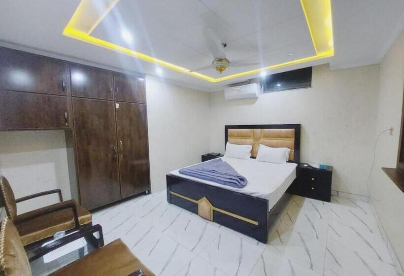 اتاق اکونومی, White Pearl