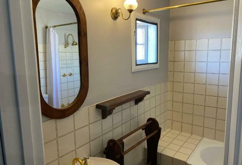 Номер Deluxe, Settlers House York