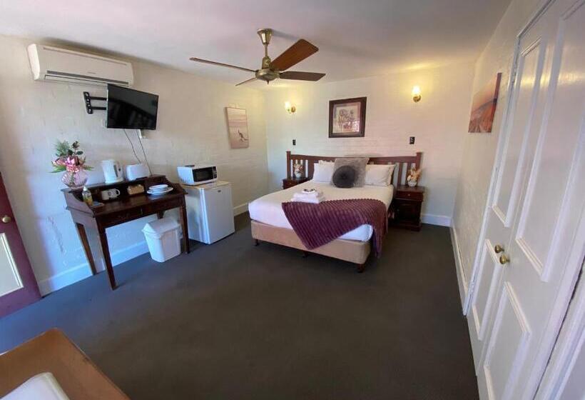 Номер Deluxe, Settlers House York
