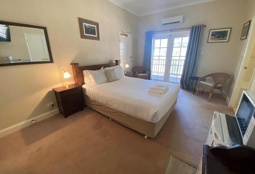 Номер Стандарт с Гидромассажем, Settlers House York