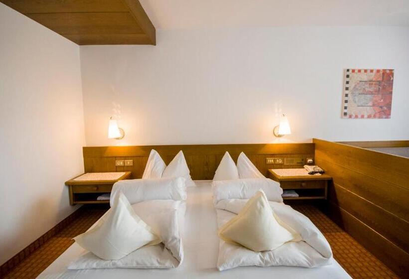 Quarto Estandar, Christophs