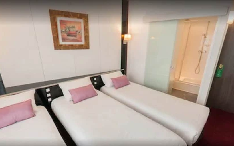 Номер Стандарт Трехместный, Hôtel Du Trosy Clamart