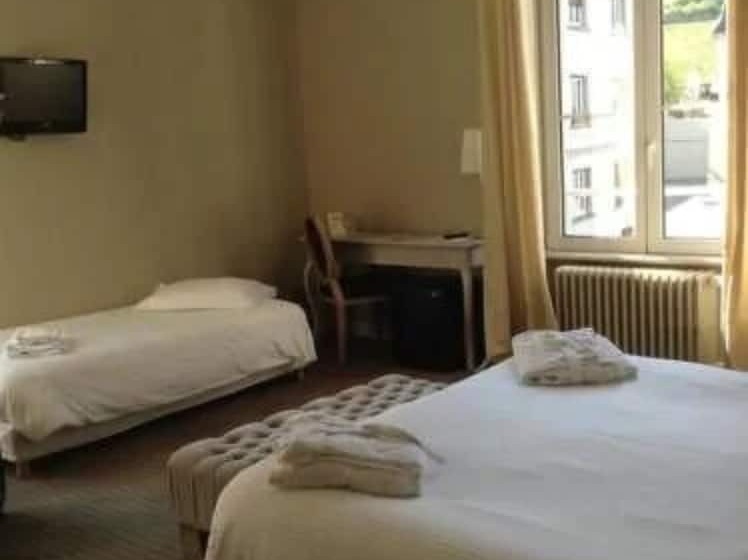 اتاق استاندارد سه نفره, Le H   Hôtel & Restaurant