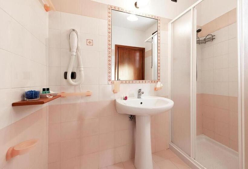 Номер Стандарт, Relais Casina Copini