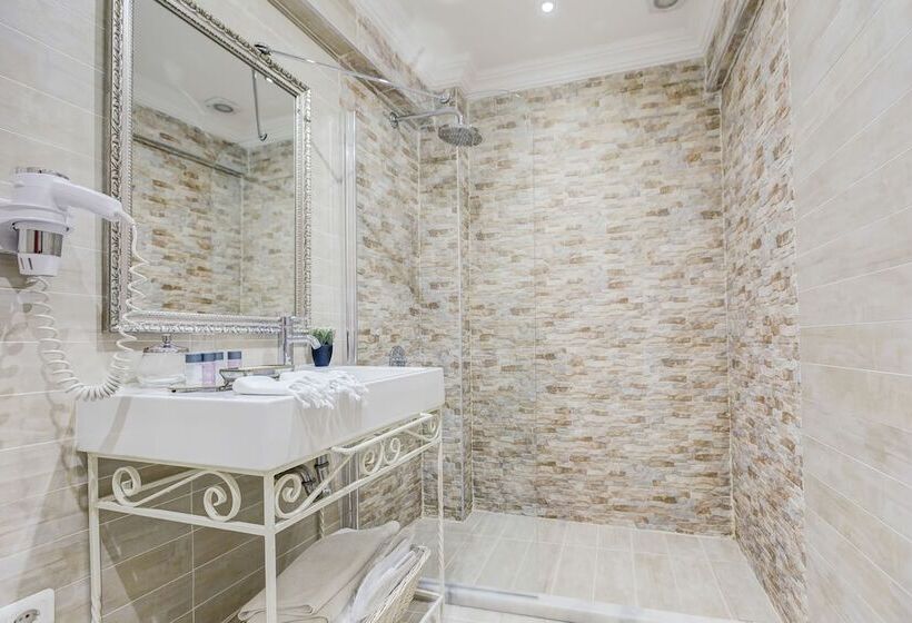 غرفة قياسية مطلّة علي النهر, Agva Greenline Guesthouse