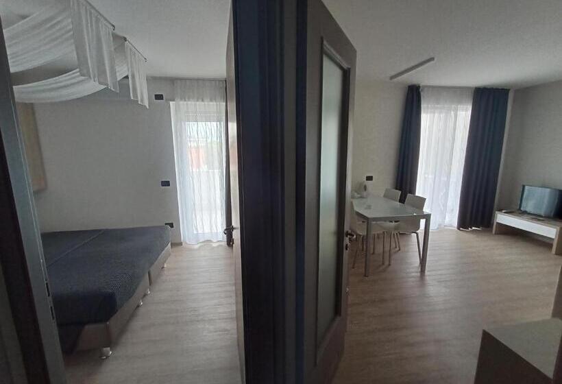 سوییت جونیور با بالکن, Residence Sanremo