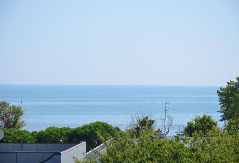 سوئیت با چشم‌انداز, Residence Sanremo
