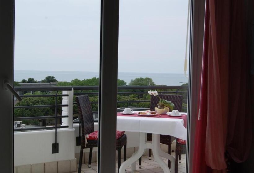 سوئیت با چشم‌انداز, Residence Sanremo