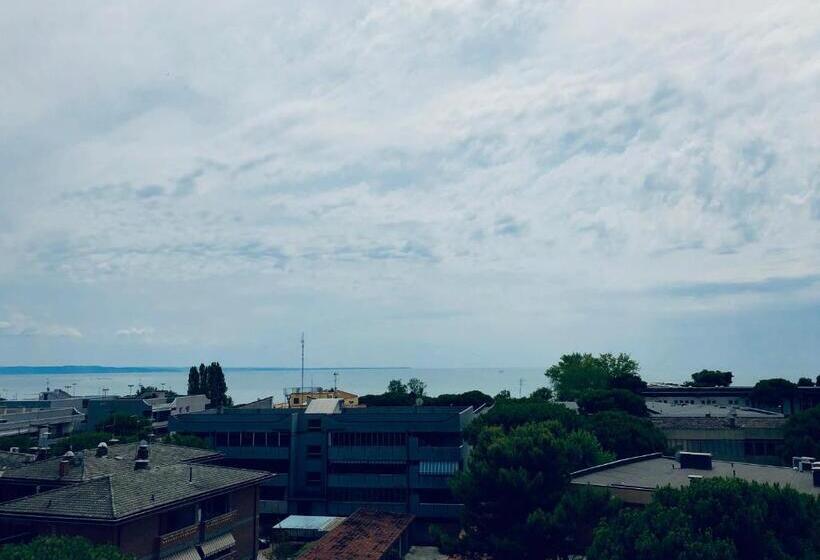 سوئیت با چشم‌انداز, Residence Sanremo