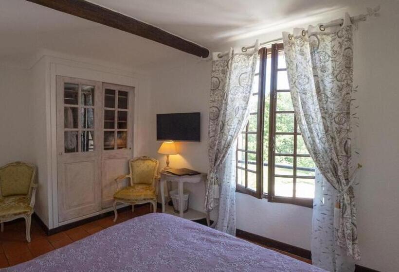Номер Стандарт, Restaurant Le Moulin De La Camandoule