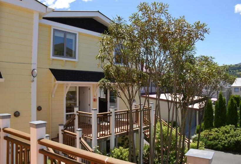 Апартаменты 2 Спальни Вид на Море, Bruce Waterfront Apartments