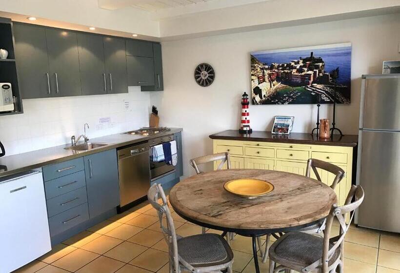 Апартаменты 1 Спальня Вид на Сад, Bruce Waterfront Apartments