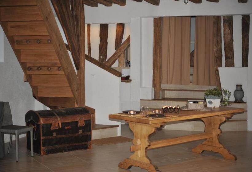 Люкс Вид на Сад, La Bergerie Du Château De Pommeuse