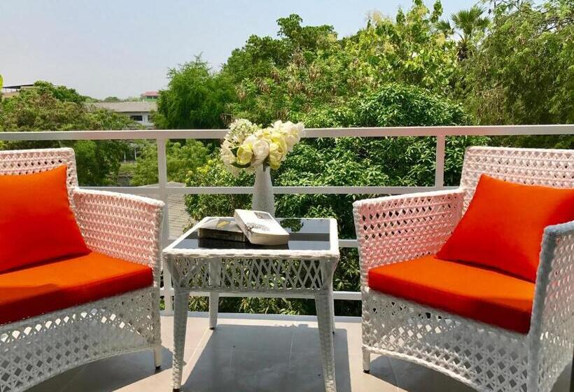 수피리어 테라스 룸, The Beach Cha Am Residence