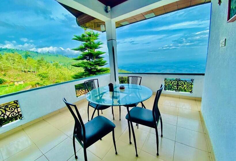 اتاق استاندارد سه نفره, Srilak View Holiday Inn