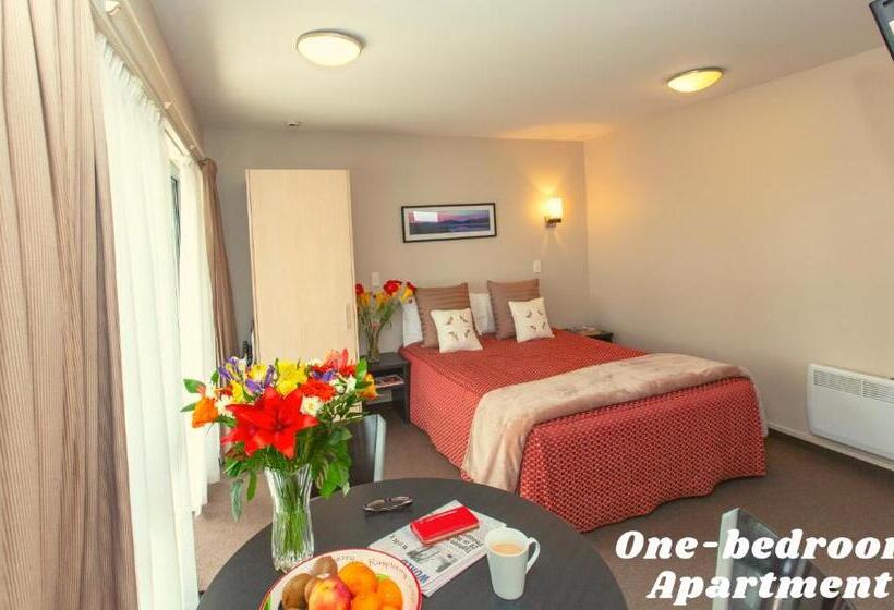 Люкс, Cranford Oak Motel