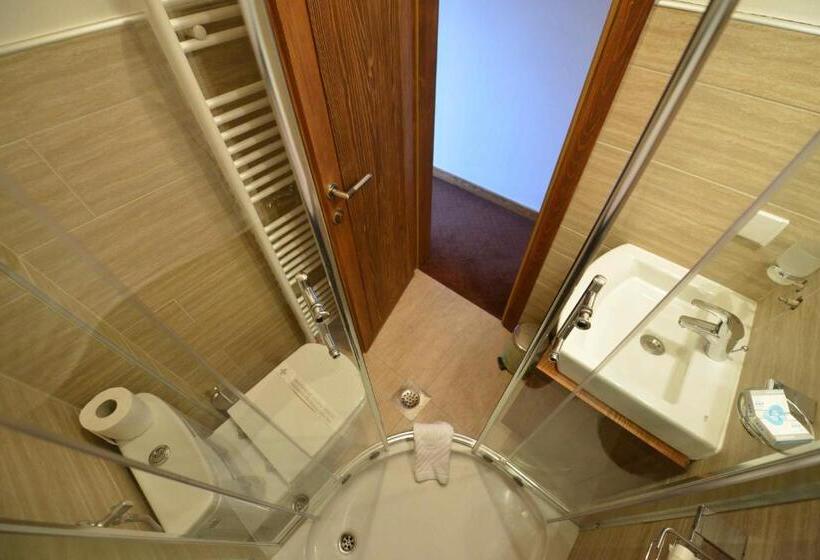 سوییت, Garni Hotel Konak