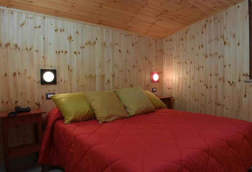 스탠다드 트리플 룸, Albergo Umbria