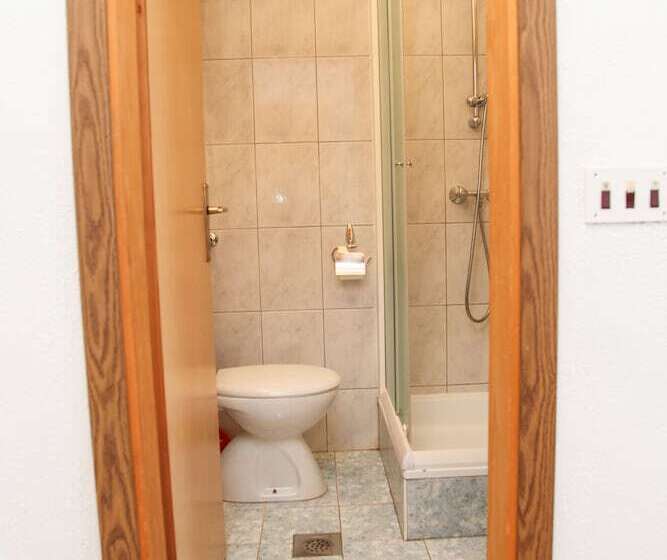 اتاق استاندارد, Family Guesthouse In Forest Ana & Stjepan Nikolić