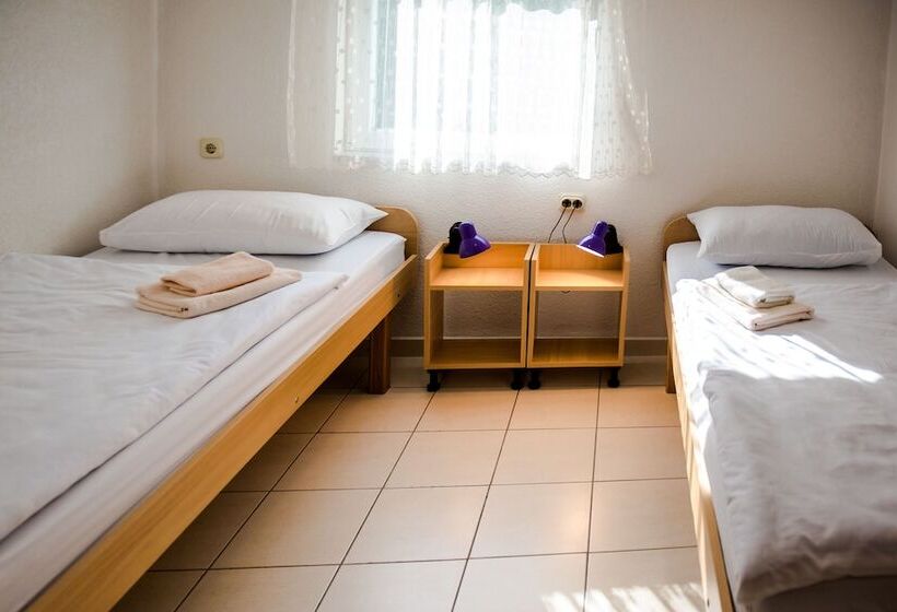 اتاق استاندارد, Family Guesthouse In Forest Ana & Stjepan Nikolić