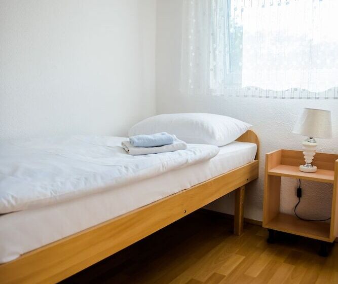 اتاق استاندارد یک نفره, Family Guesthouse In Forest Ana & Stjepan Nikolić