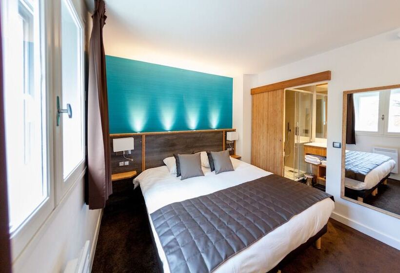 Номер Стандарт, Hôtel Foch
