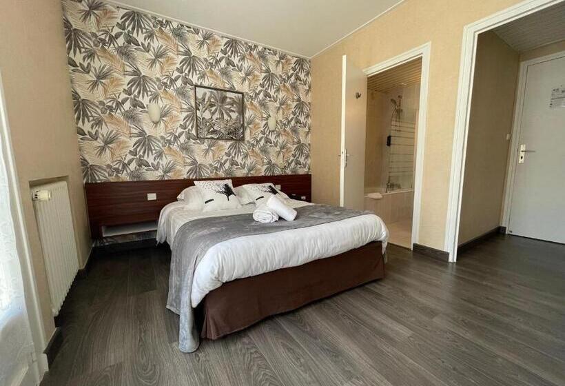 Номер Стандарт, Le Relais De La Place