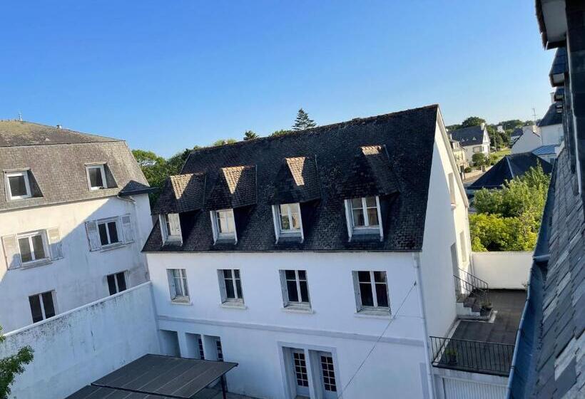 Номер Стандарт, Le Relais De La Place