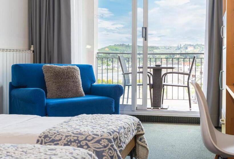 اتاق استاندارد با بالکن و چشم‌انداز دریا, Oleander  Oleander Resort