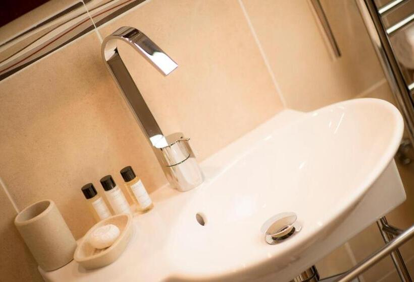 Номер Стандарт, The Clarence Boutique Rooms