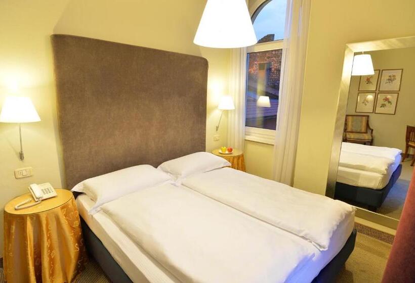 プレステージルーム, Villa Miravalle