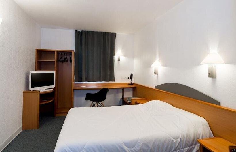 Quarto Estandar para Deficientes Físicos, Hôtel First Rodez
