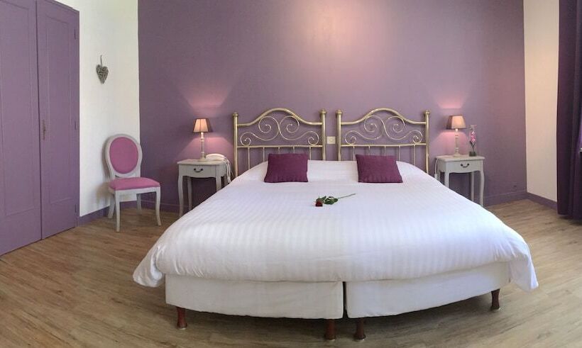 Номер Deluxe, Hôtel & Restaurant Le Moulin De Chaméron, The Originals Relais