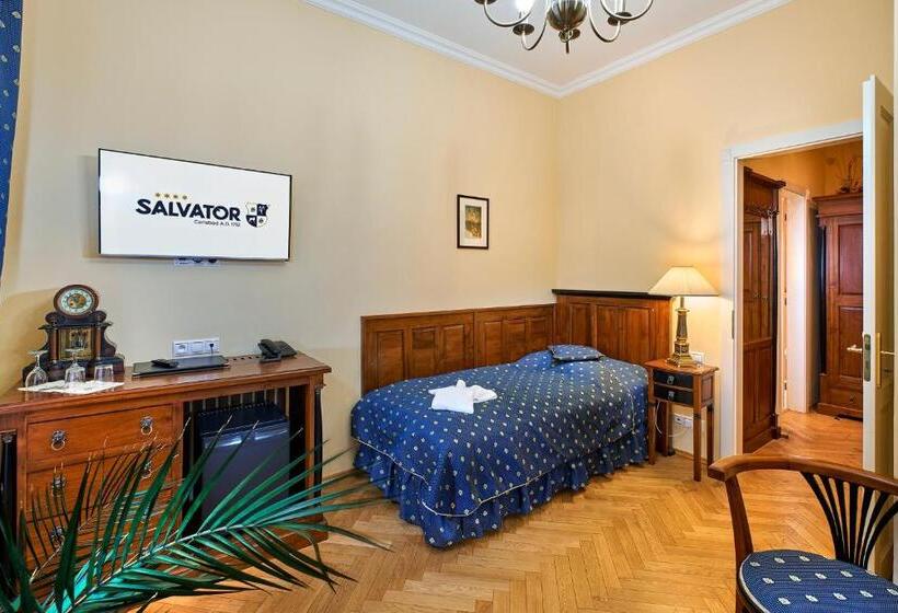 Quarto Deluxe com Sacada, Salvator