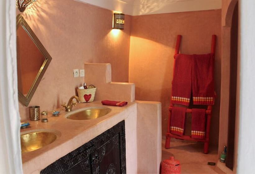 سوییت, Riad Alamine