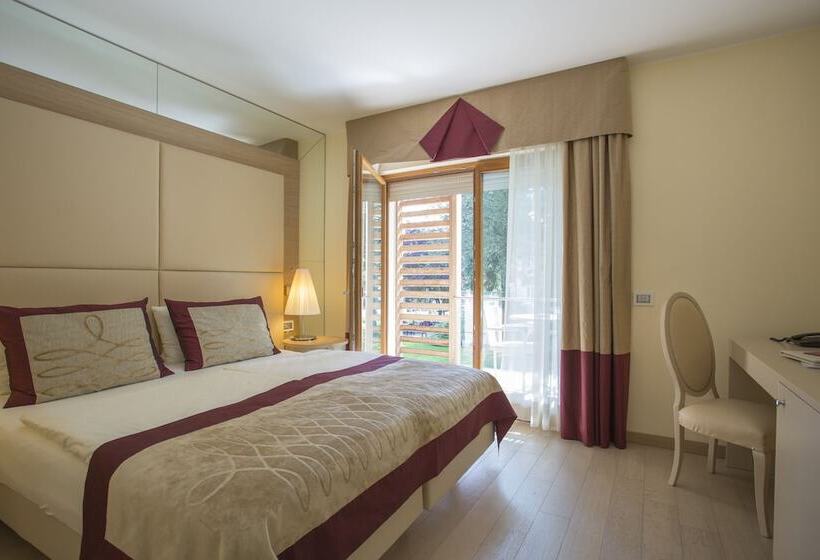 اتاق استاندارد با بالکن, Villa Madruzzo